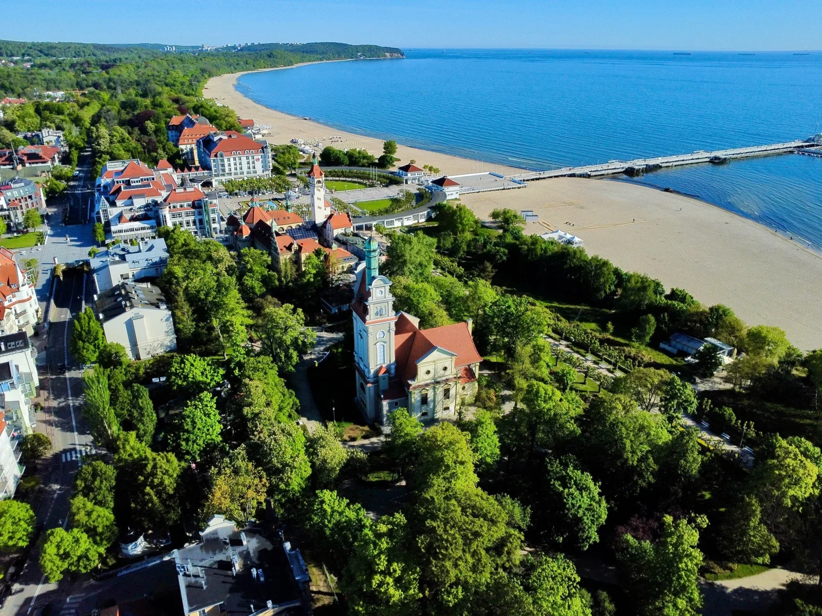 SeaSide, the treatment centre, the park and beach seen from a drone.